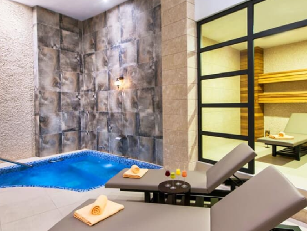 AKRONES Hotel